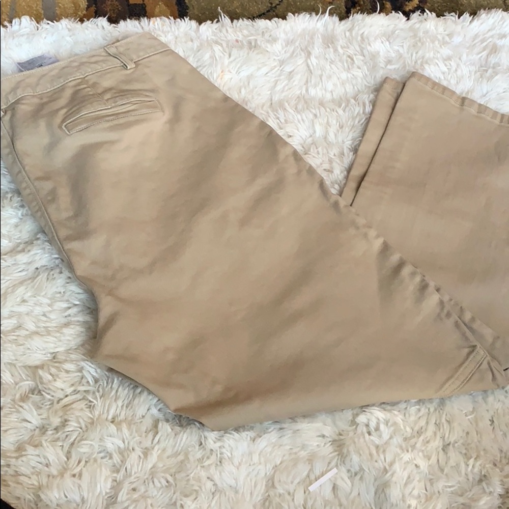 Banana Republic Khaki Capri Pants